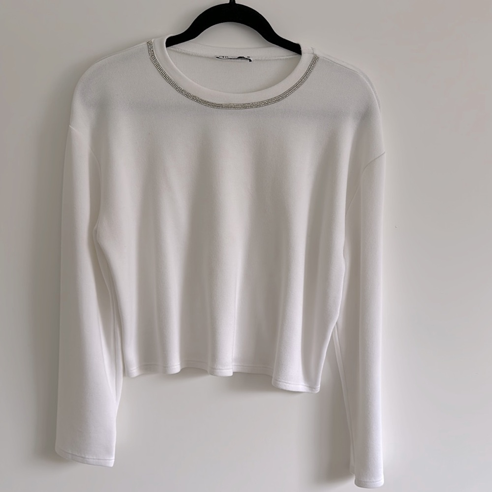 Zara White  Long Sleeve Embellished Neck Knit Top Size Small